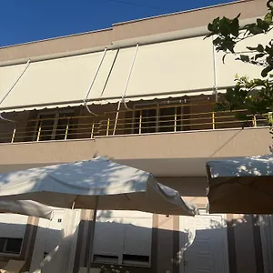 Villaroel 2 -Apartments Near The Beach Vlore Vlorë