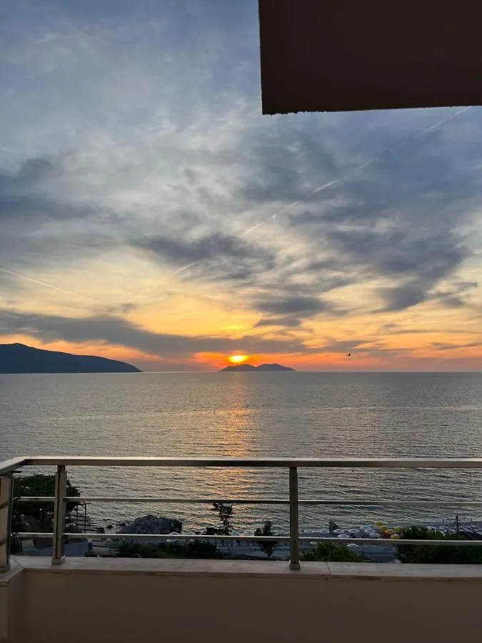 Lotus Apartments Vlorë